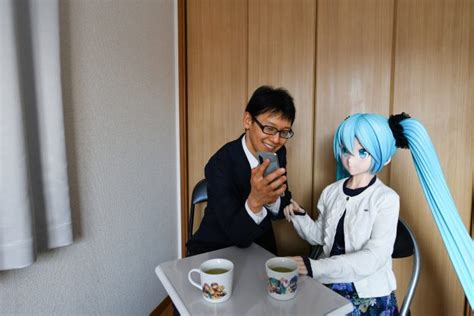 フィクトセクシュアル 結婚|初音ミクと“結婚”した男性「母と妹に理解してもらえなかった」。